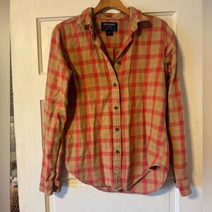 Filson Women’s Button Up Flannel